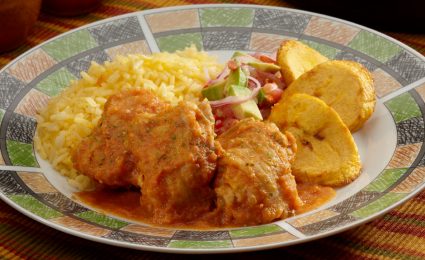 Seco de Pollo: Costa vs Sierra Seco de Pollo: Costa vs Sierra